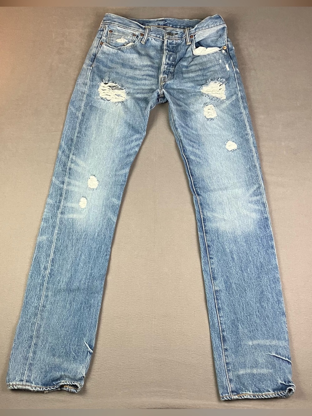 Levis 501 Men’s Size 31x34 Straight Leg Jeans Light Blue Button Fly Distressed.